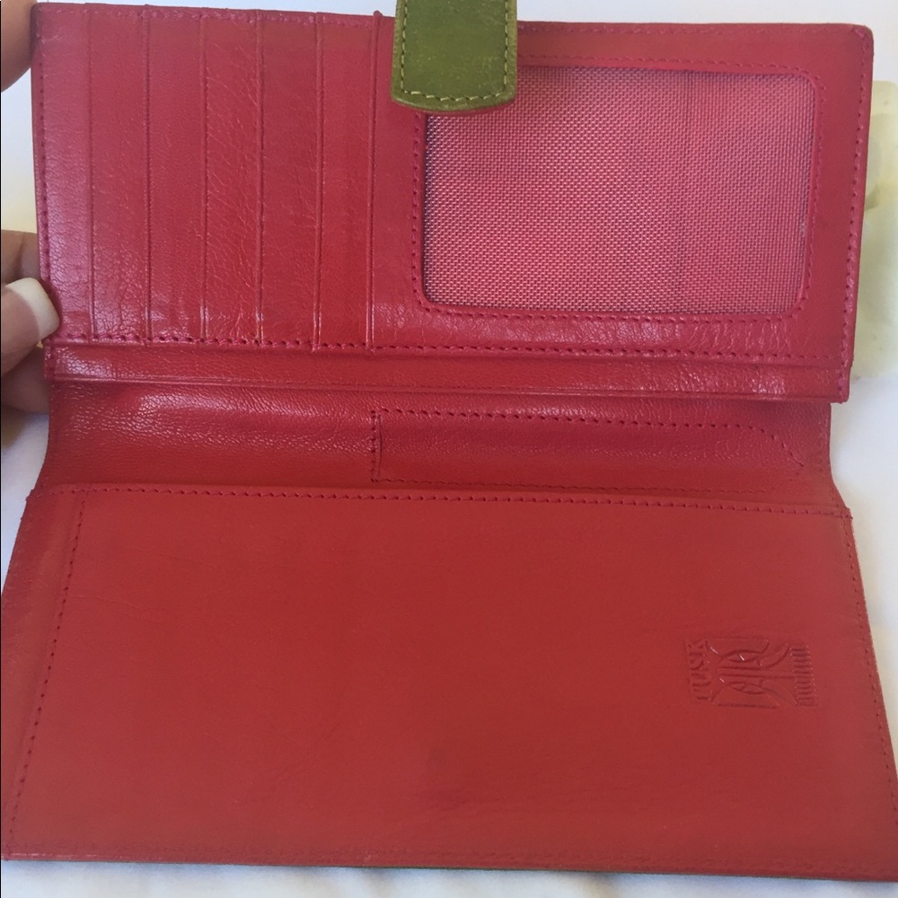 TUSK Wallet w/lots of pockets, coin & pen holder